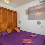Golden View Апартаменты *